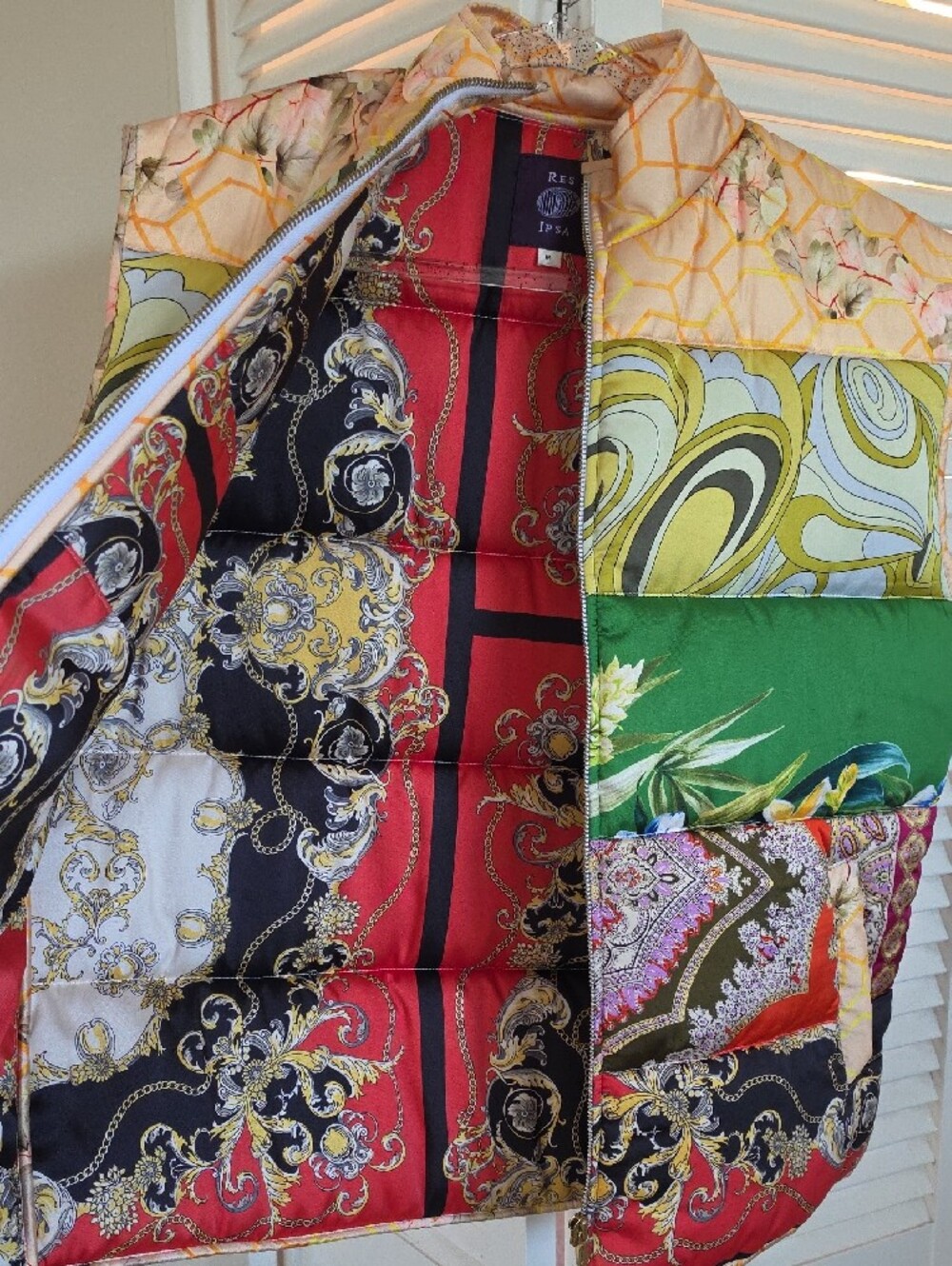 Patchwork Quilted Sleeveless Vest - Green Multi - Picture 3 of 4